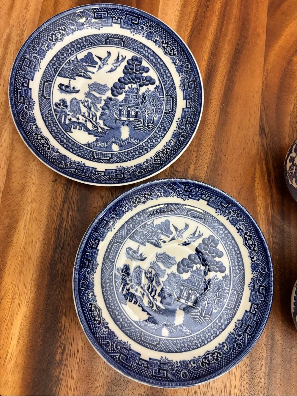 Johnson Bros Blue Willow Teacup and Saucer Set of 2 ENGLAND